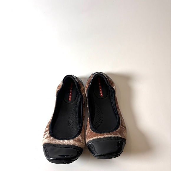 Prada Vintage Y2K Pink Velvet & Patent Leather Ballerinas size 5 - Picture 1 of 11